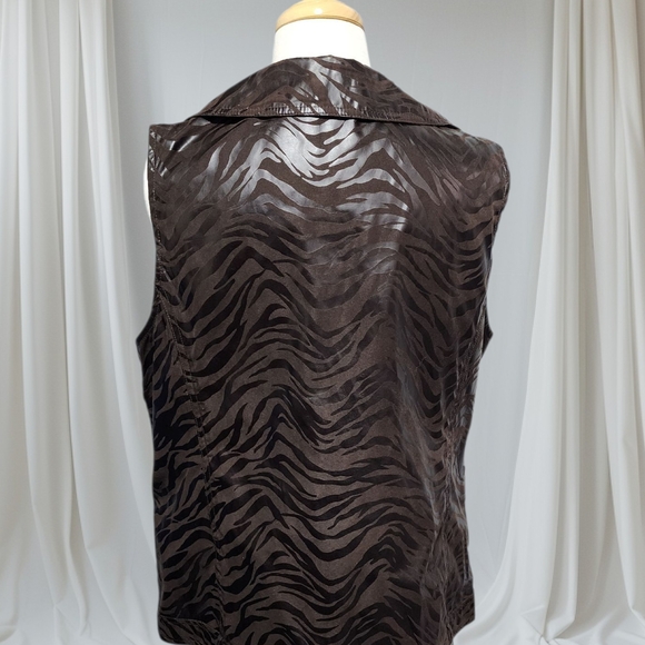 Stylish Brown Zebra Print Vest - Picture 2 of 2